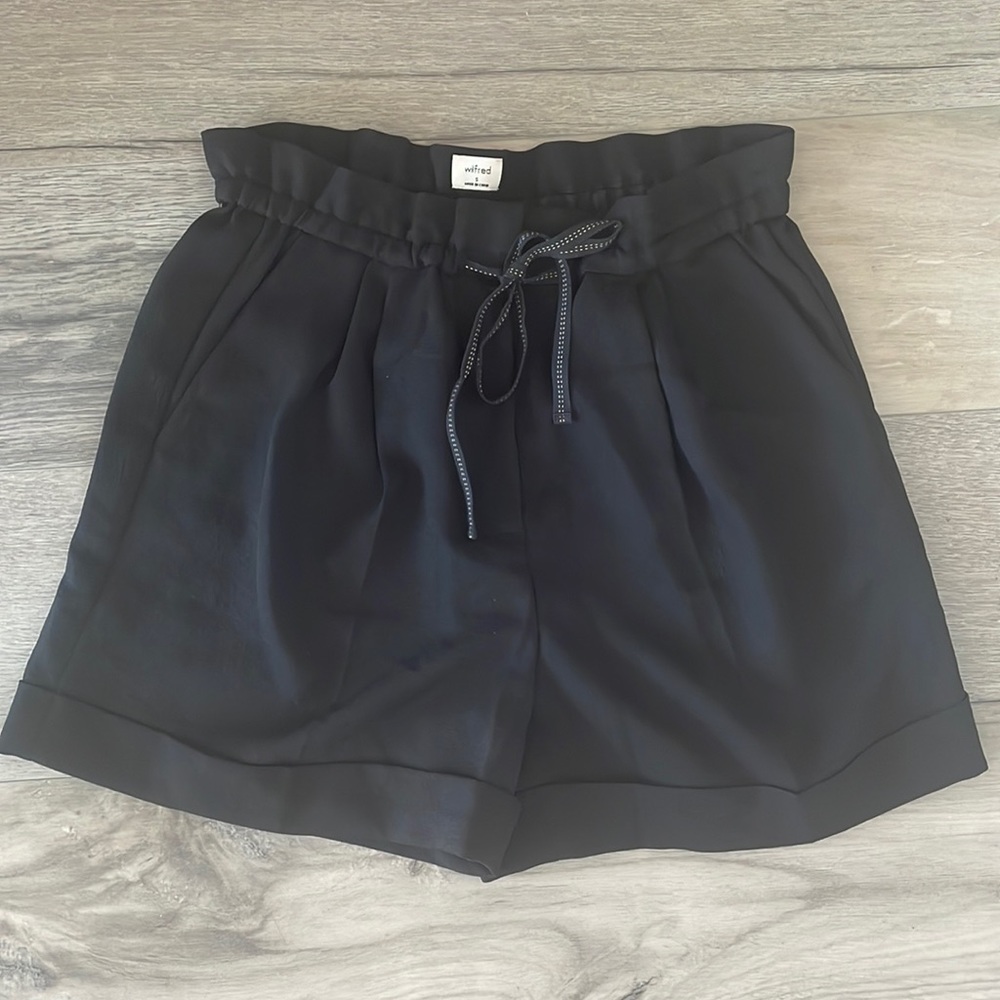 ARITZIA wilfred paper bag shorts